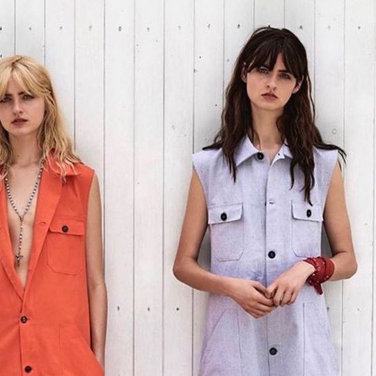 Soles Twins - Elle Magazine